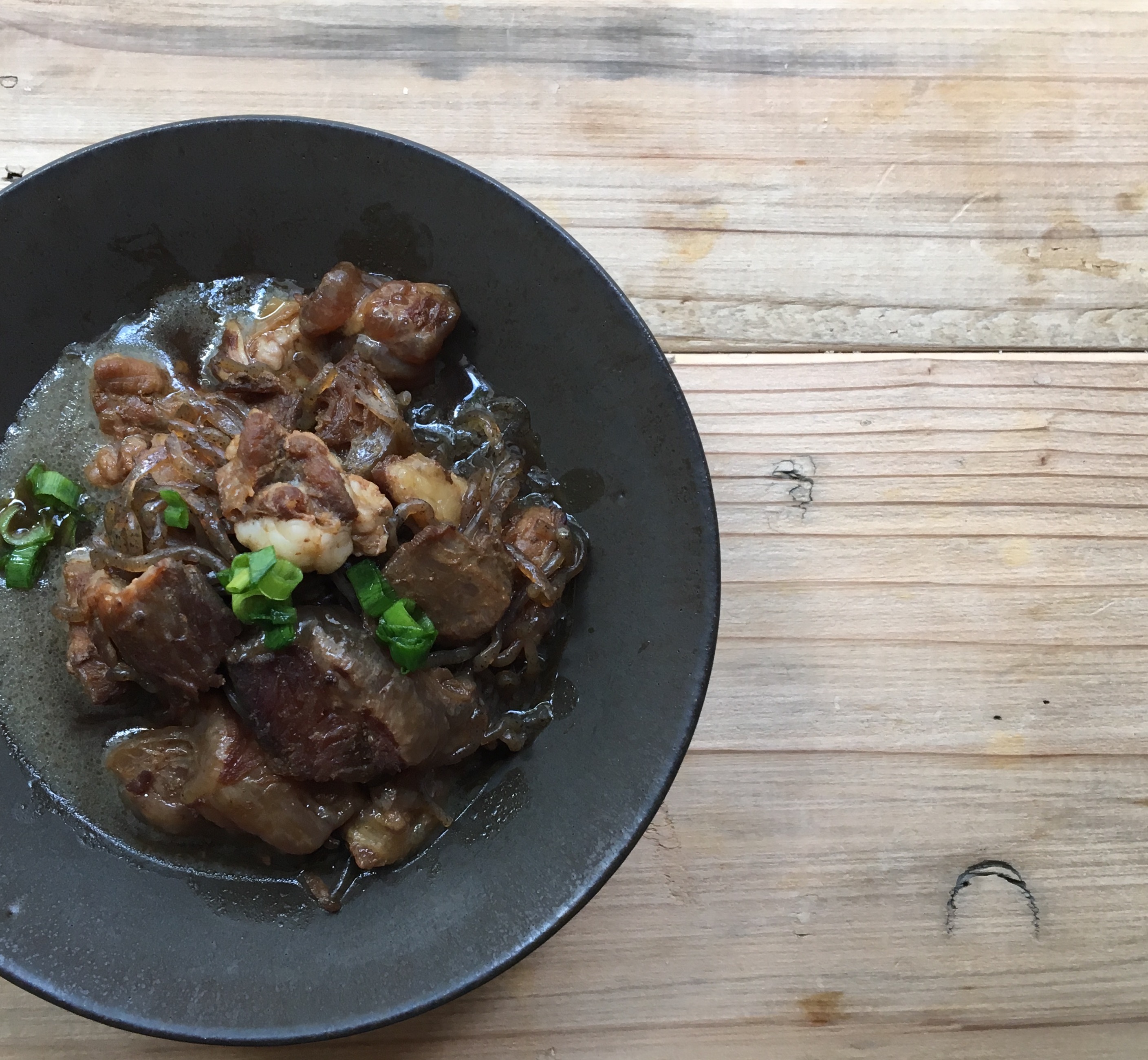 ドメーヌ・ド・ラ・バスティード　コート・デュ・ローヌ・ヴィラージュ・ヴィザン 750ml（フランス コート・デュ・ローヌ産赤ワイン）