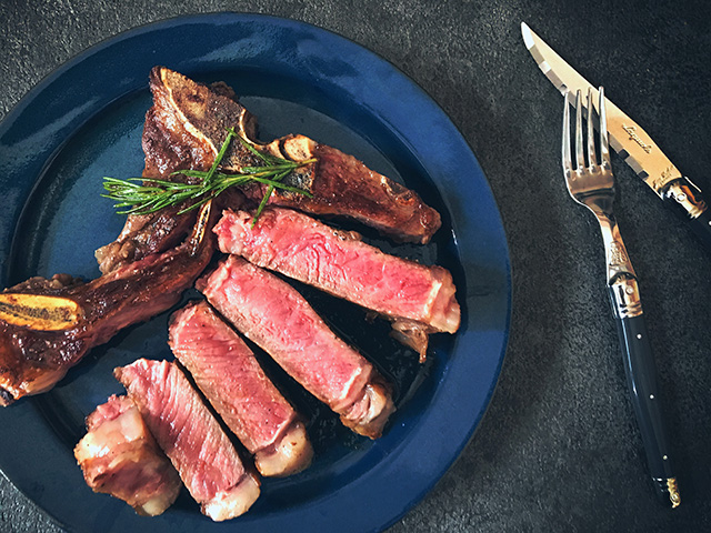 ヴィッラ・ダヴィーニ モンテクッコ・ロッソ・レゼルヴァ 750ml（イタリア トスカーナ州産赤ワイン）