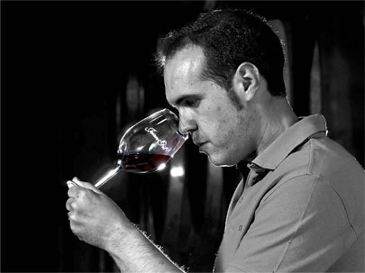 フアン・ヒルの評判